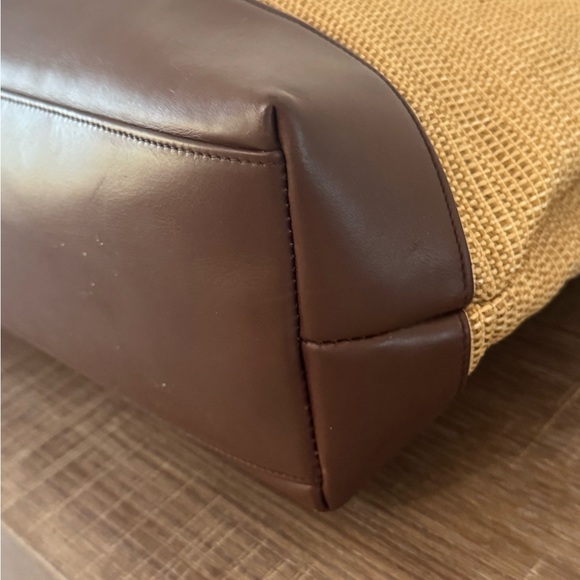 Very Rare CHANEL Chain Leather and Straw Tote - Picture 9 of 12